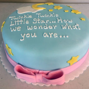 baby shower gender reveal cake